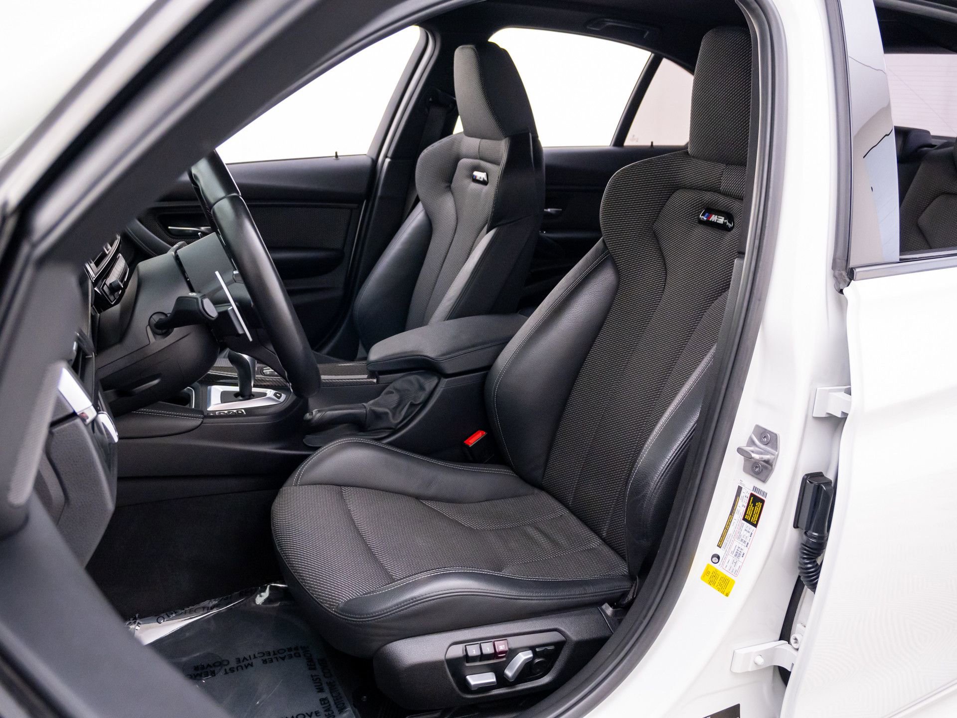 Used 2018 BMW M3 RWD image 17