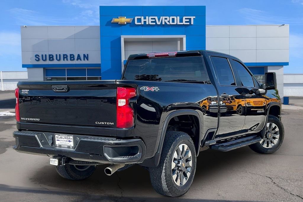 Used 2024 Chevrolet Silverado 2500 Custom w/ Custom Convenience Package AWD/4WD image 2