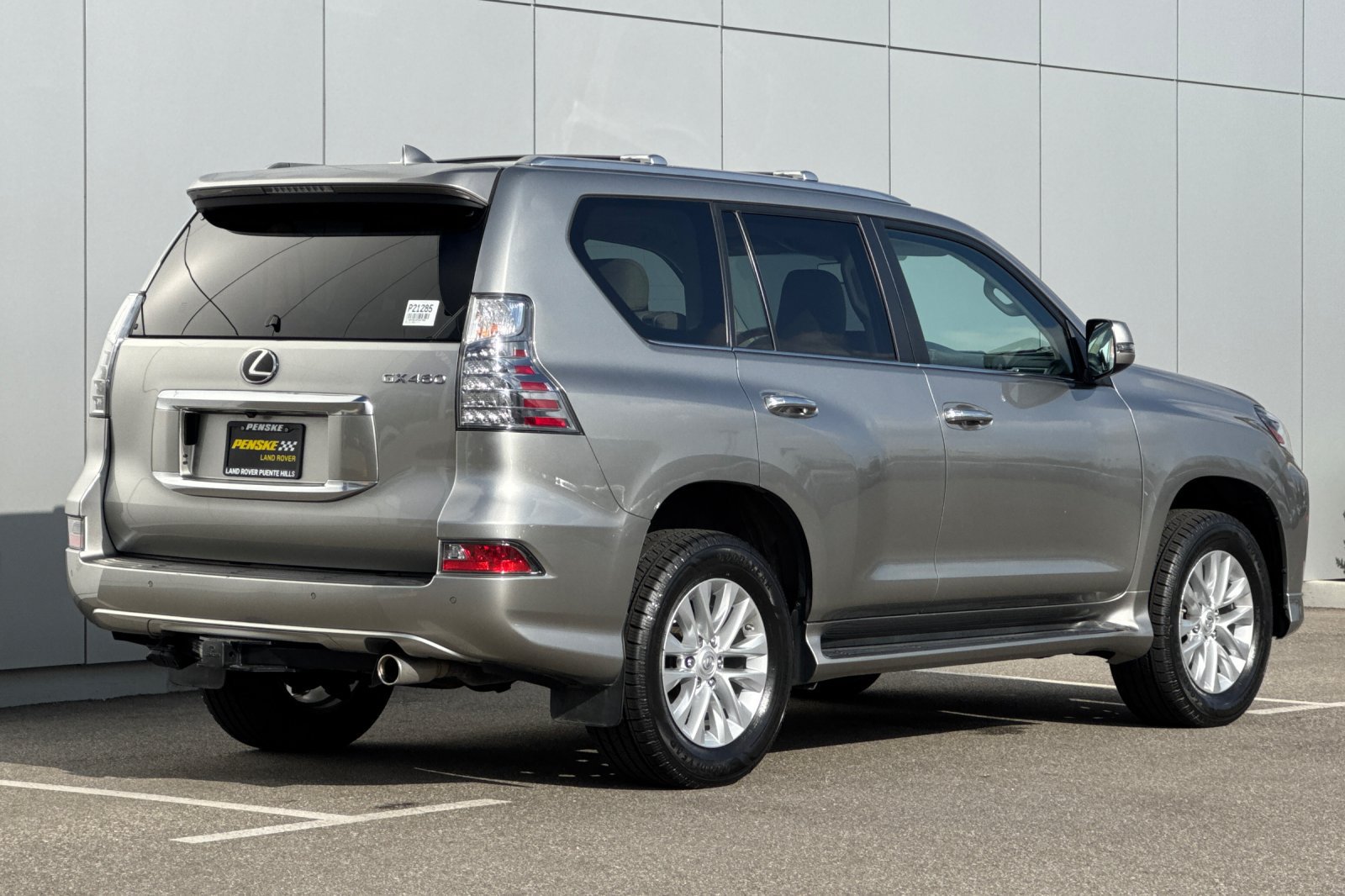Used 2023 Lexus GX 460 Premium w/ Premium Plus Package AWD/4WD image 5