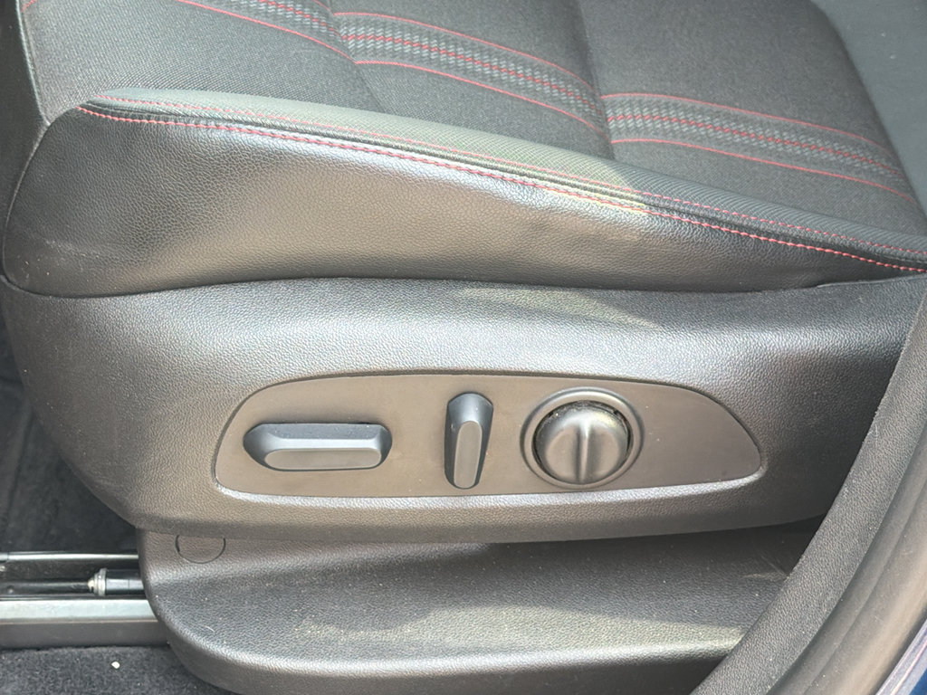 Used 2023 Chevrolet Equinox RS AWD/4WD image 23