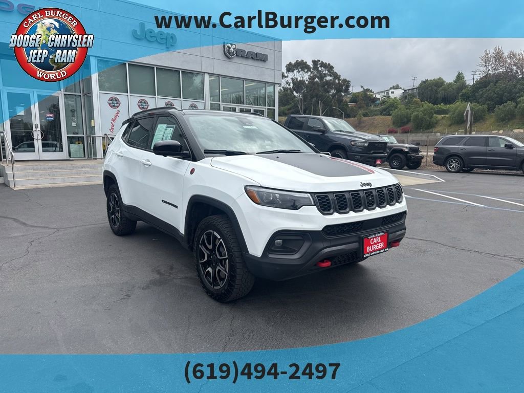Certified 2025 Jeep Compass Trailhawk w/ Trailhawk Elite Group image 1