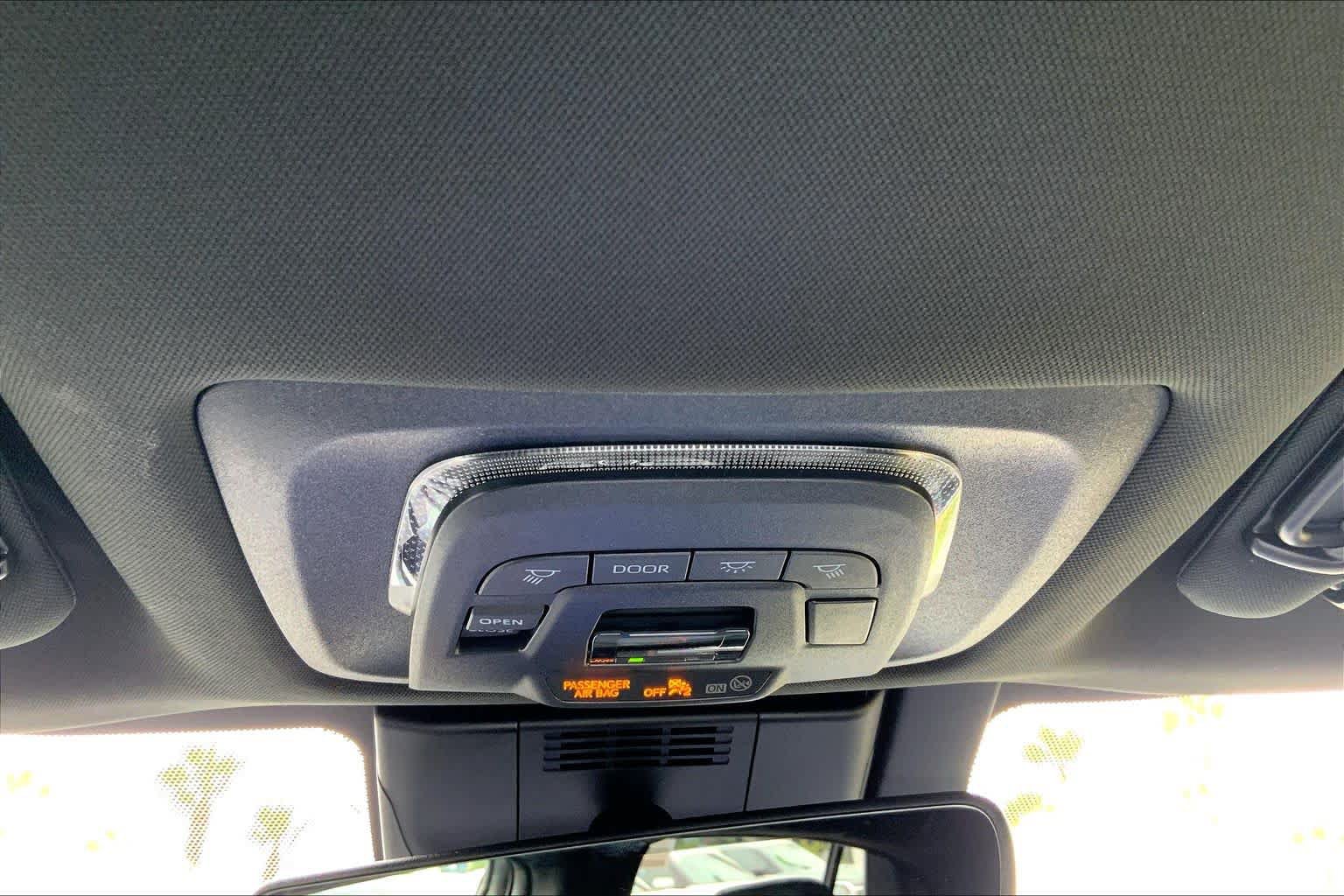 New 2026 Toyota C-HR AWD/4WD image 18