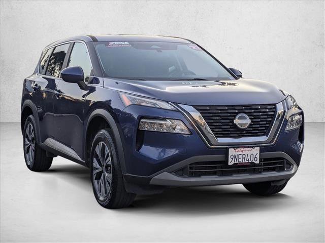Used 2023 Nissan Rogue SV image 3