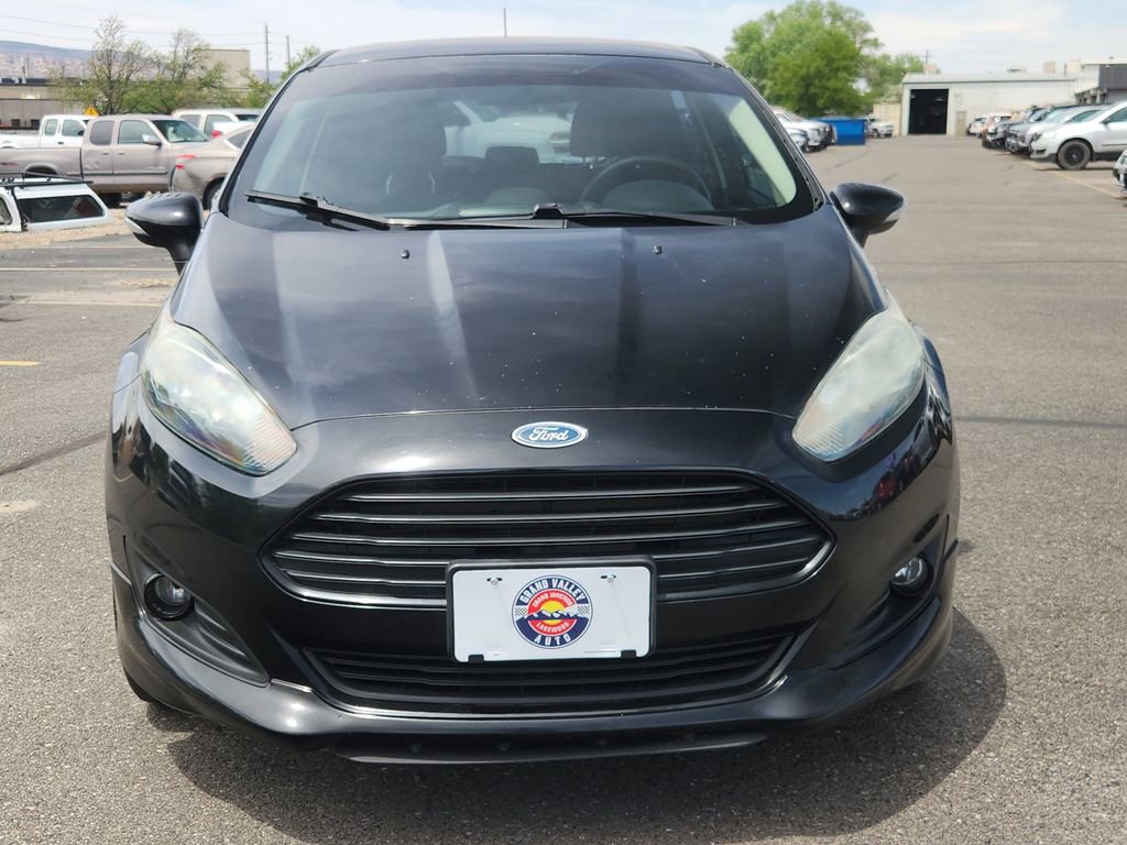 Used 2016 Ford Fiesta SE w/ SE Black Package FWD image 11