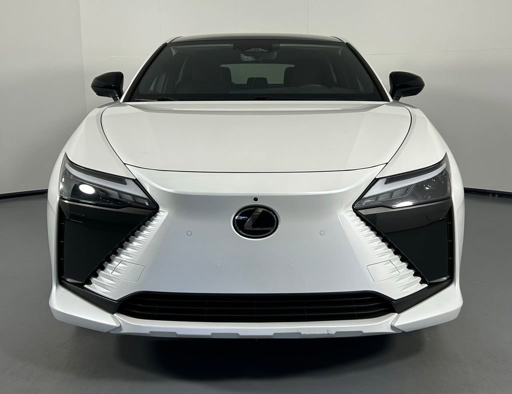 Used 2023 Lexus RZ 450e Premium w/ Accessory Package (2T) AWD/4WD image 2