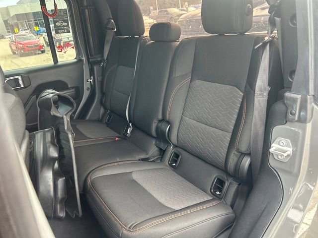 Used 2021 Jeep Gladiator Mojave w/ Trailer Tow Package image 18