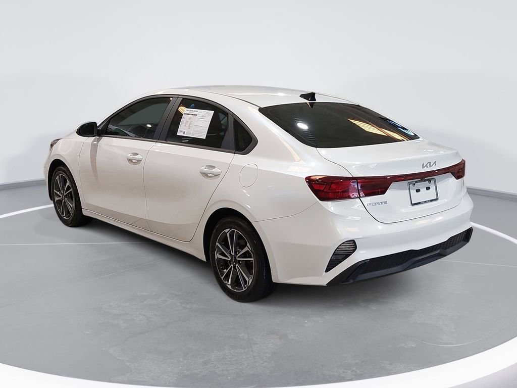 Used 2023 Kia Forte LXS image 7