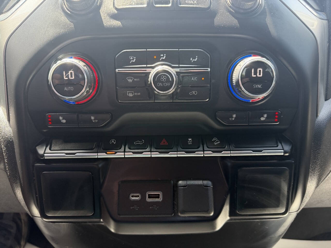 Used 2019 Chevrolet Silverado 1500 RST AWD/4WD image 13