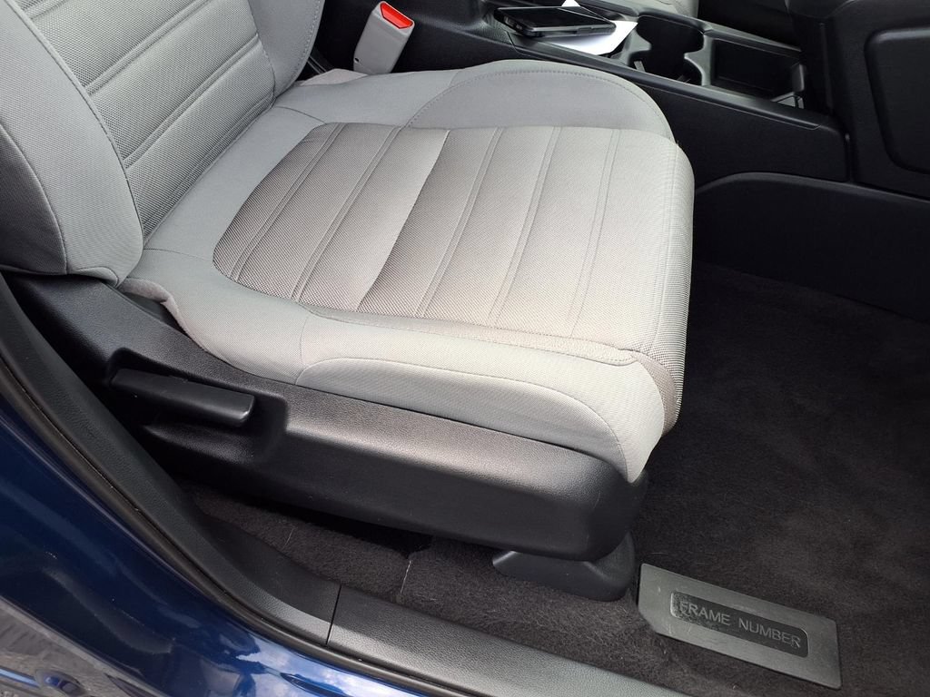 Used 2019 Honda CR-V EX image 19