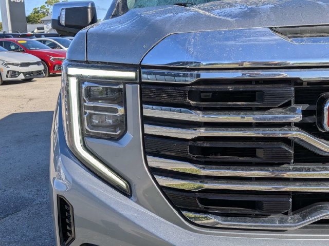 Used 2025 GMC Sierra 1500 SLT RWD image 9