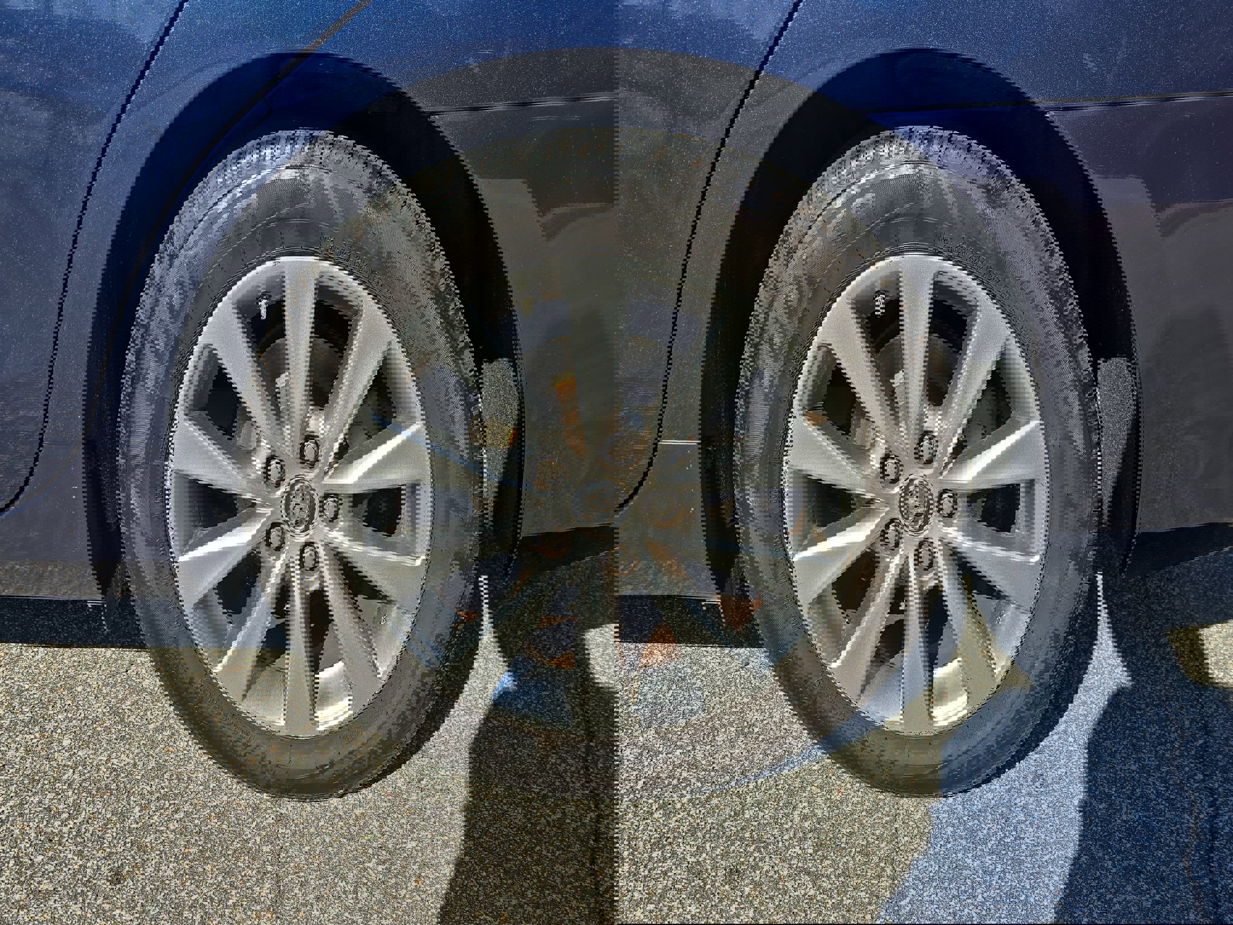 Used 2015 Toyota Camry XLE w/ Advanced Technology Package image 33