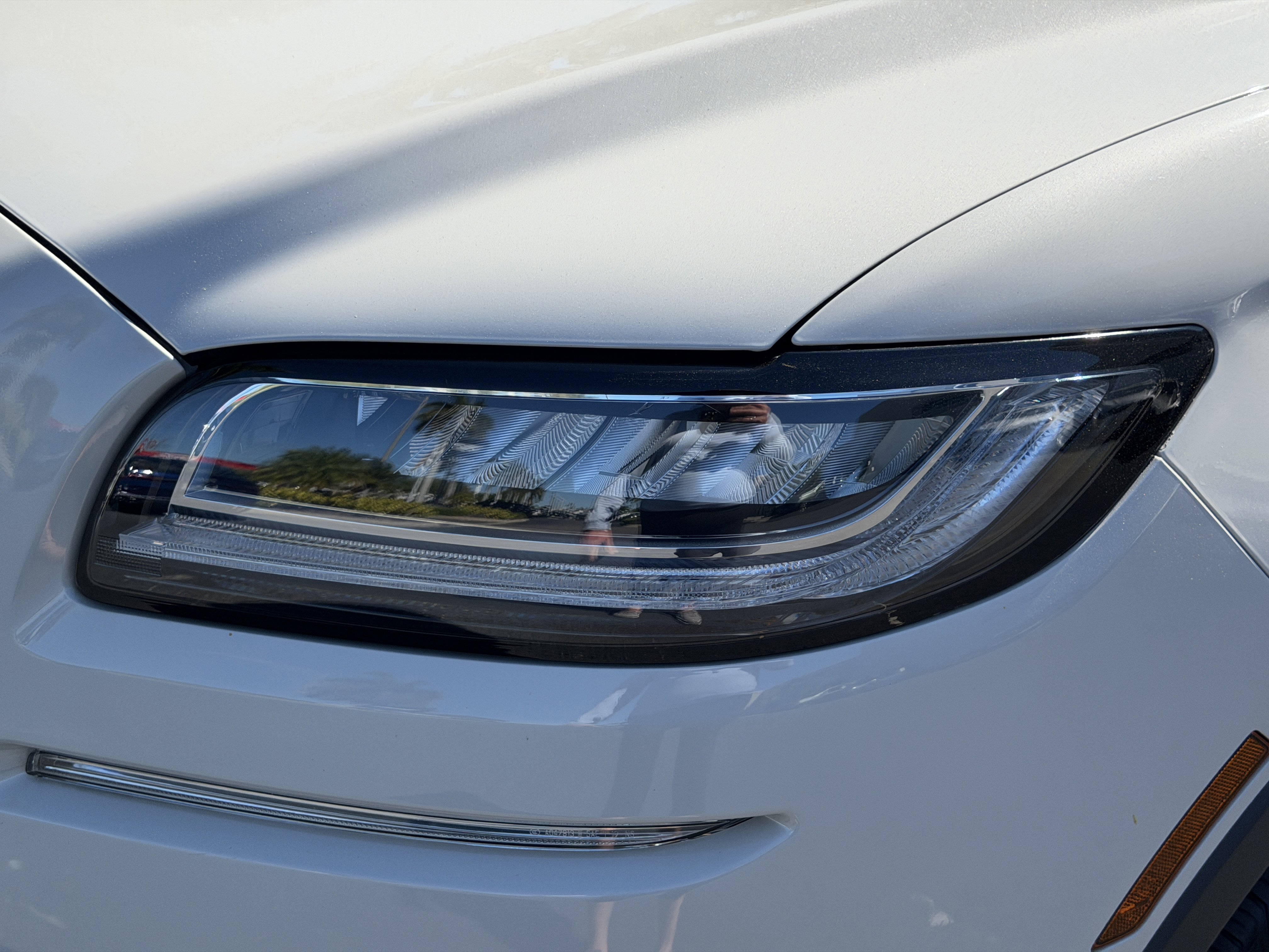 Used 2021 Lincoln Nautilus Reserve w/ Equipment Group 201A image 8