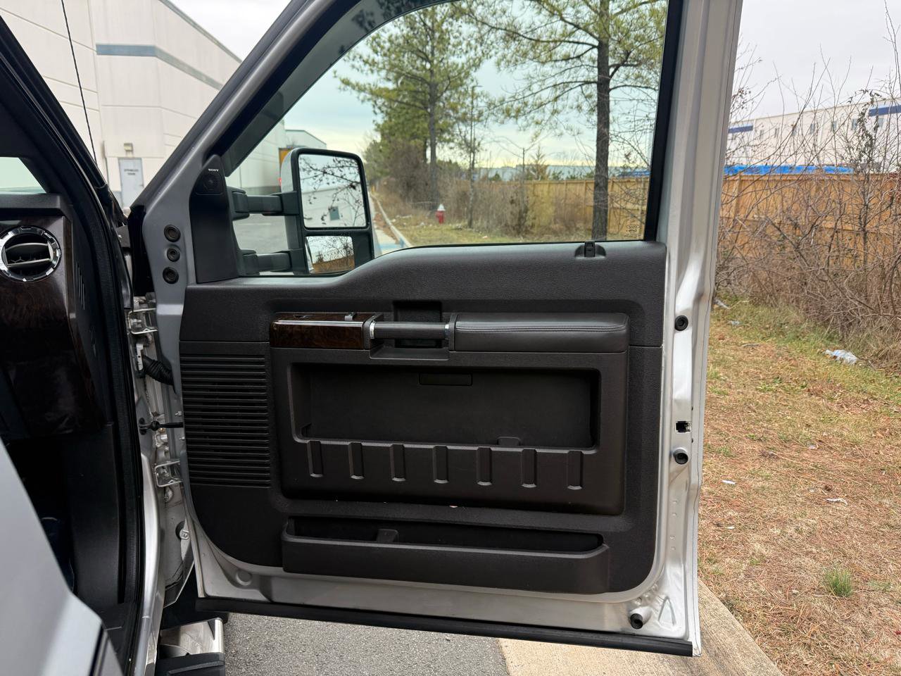 Used 2015 Ford F250 Platinum image 23