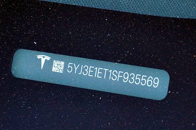 Used 2025 Tesla Model 3 Performance AWD/4WD image 42