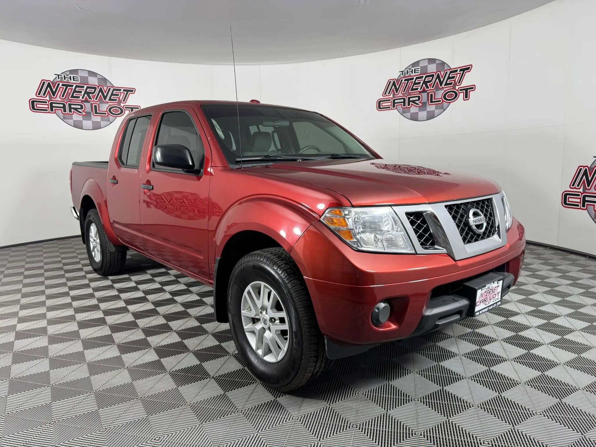 Used 2018 Nissan Frontier SV image 9