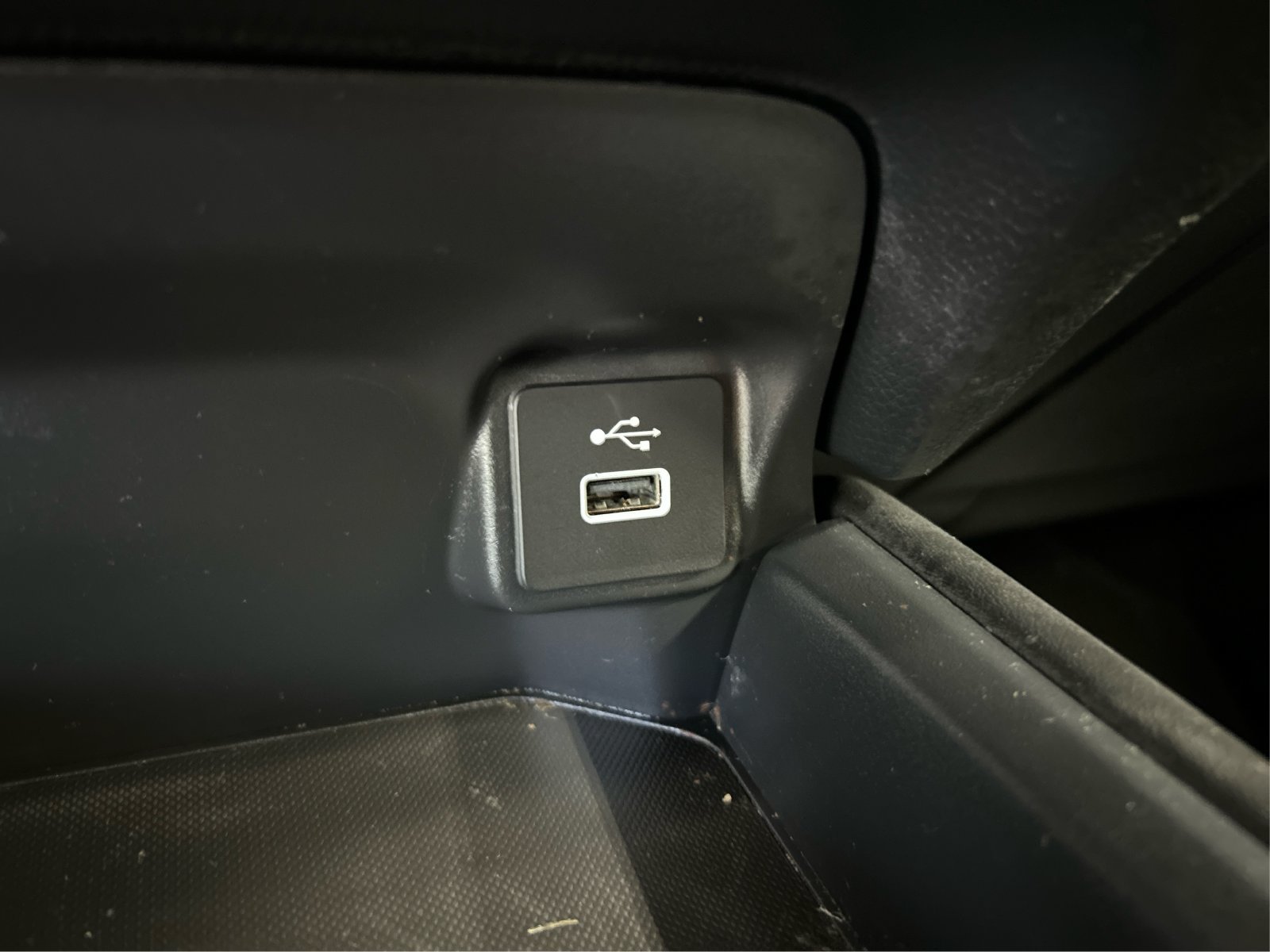 Used 2024 Honda HR-V Sport image 32