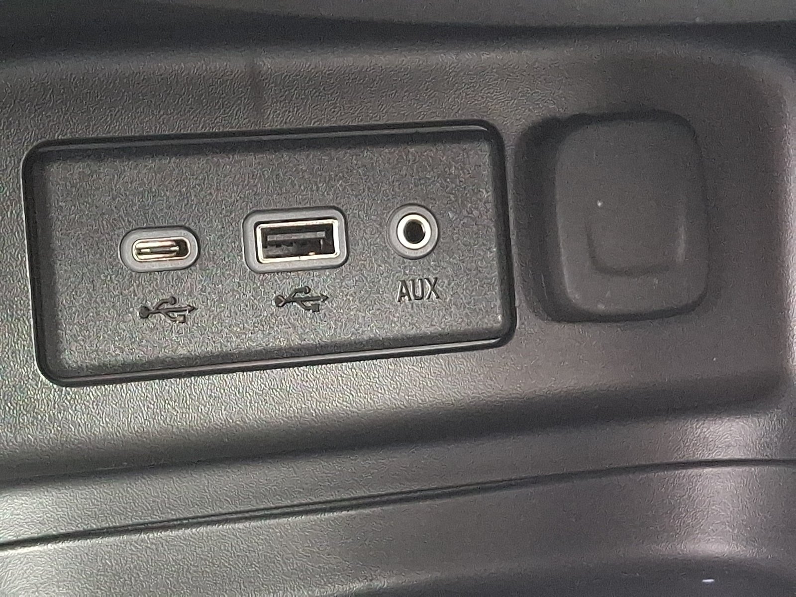 Used 2024 Chevrolet Equinox LT FWD image 26