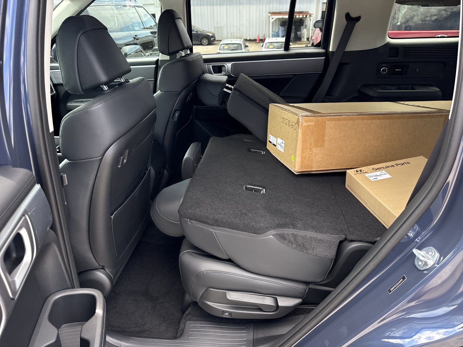 New 2027 Hyundai Santa Fe SEL FWD image 12