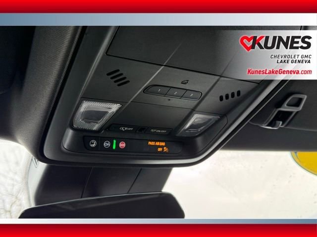 Used 2025 Cadillac XT4 Premium Luxury image 43