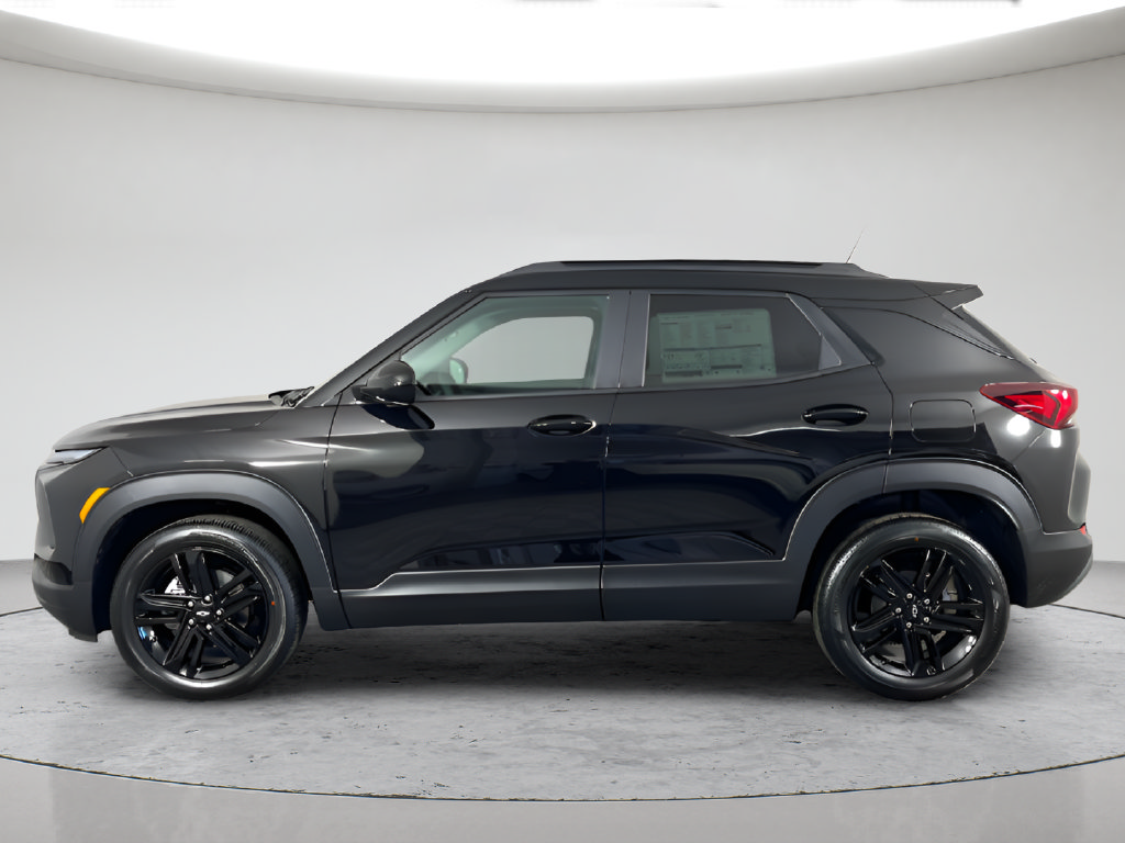 New 2026 Chevrolet TrailBlazer LT w/ Midnight Edition AWD/4WD image 8