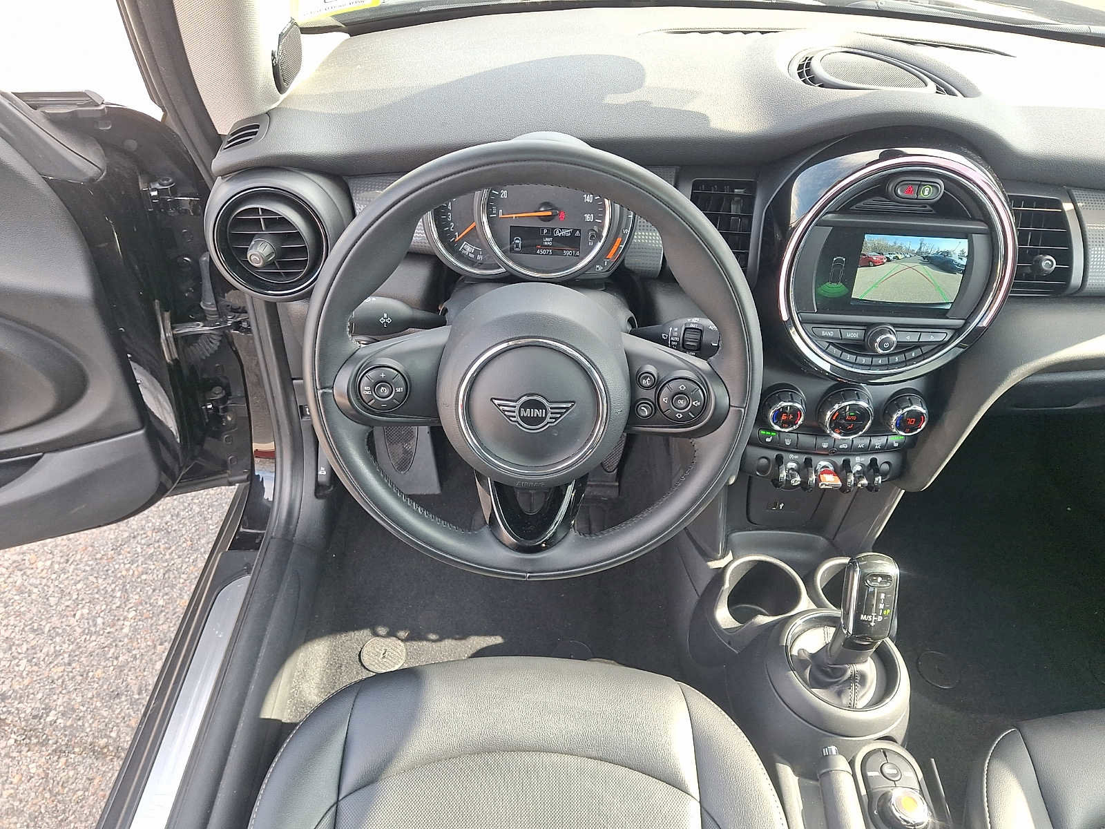 Used 2020 MINI Cooper 2-Door Hardtop w/ Storage Package FWD image 12