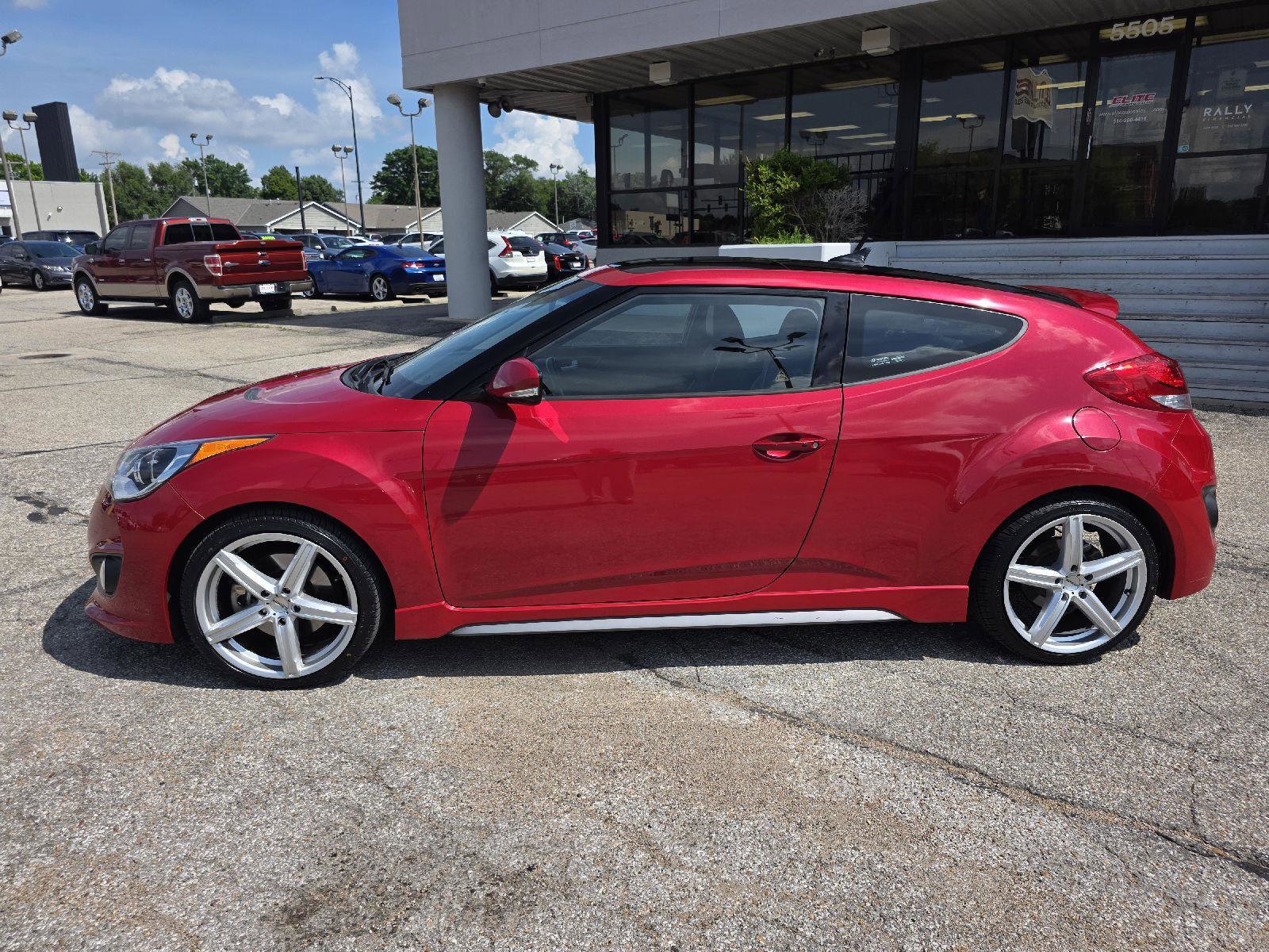 Used 2015 Hyundai Veloster Turbo w/ Option Group 04 FWD image 8