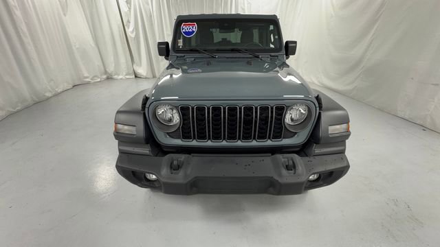 Used 2024 Jeep Wrangler Unlimited Sport AWD/4WD image 8