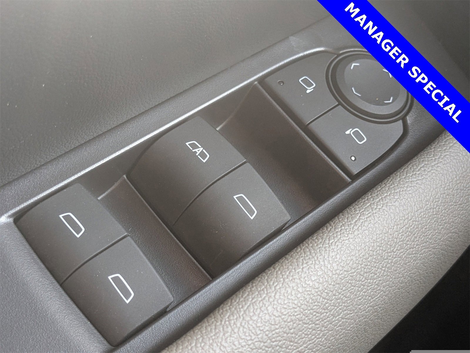 Used 2024 Chevrolet Colorado ZR2 w/ ZR2 Bison Edition image 25