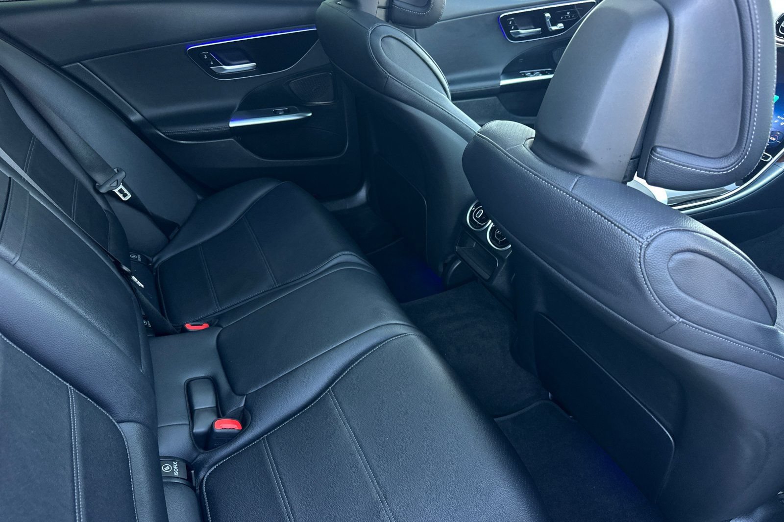 Used 2025 Mercedes-Benz C 300 4MATIC Sedan image 18