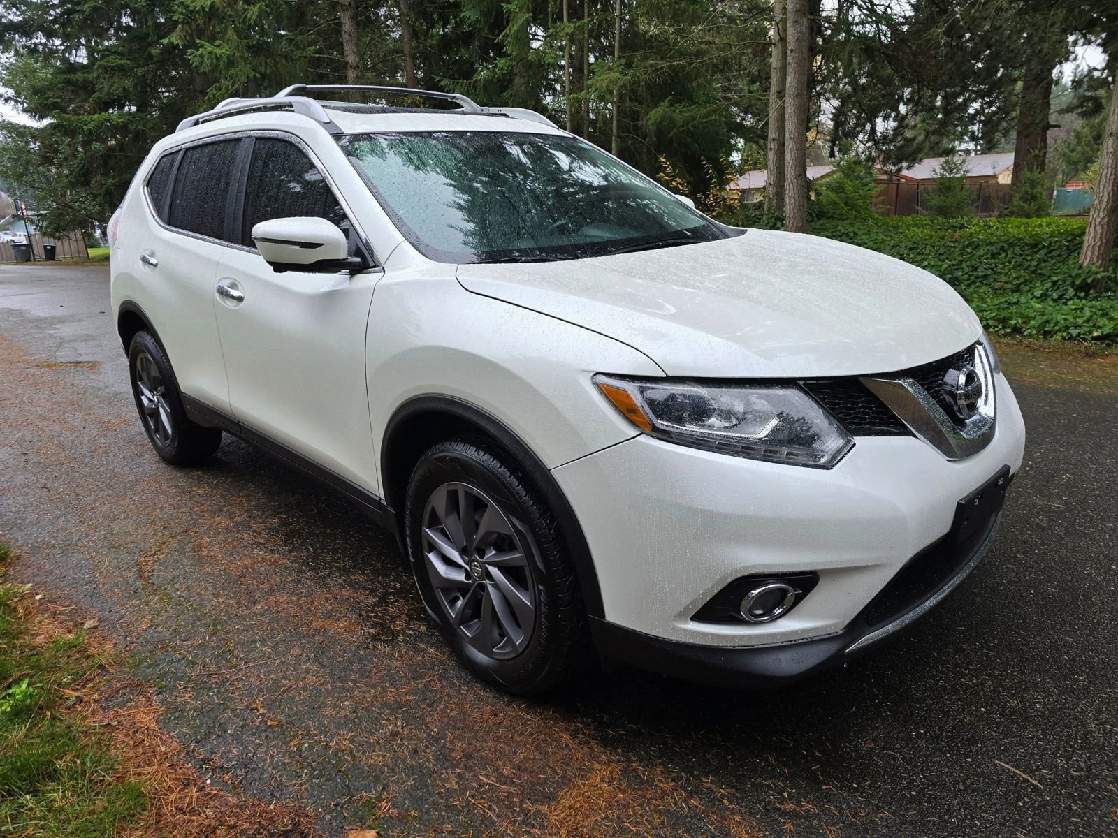 Used 2016 Nissan Rogue SL w/ SL Premium Package image 7