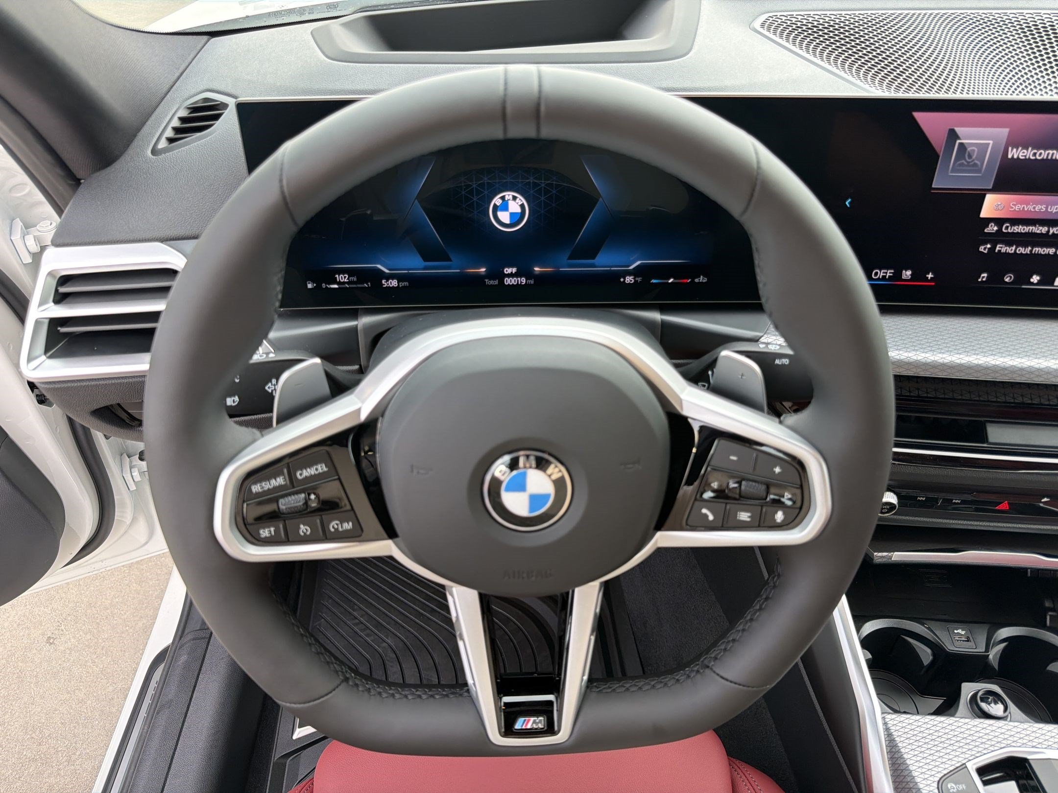 Used 2026 BMW 330i Sedan w/ M Sport Package RWD image 28