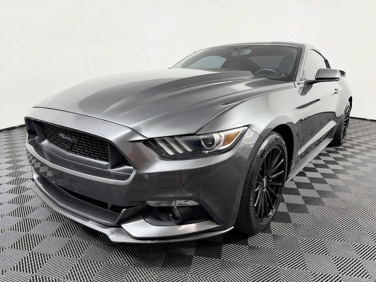 Used 2016 Ford Mustang GT w/ Black Accent Package RWD image 3