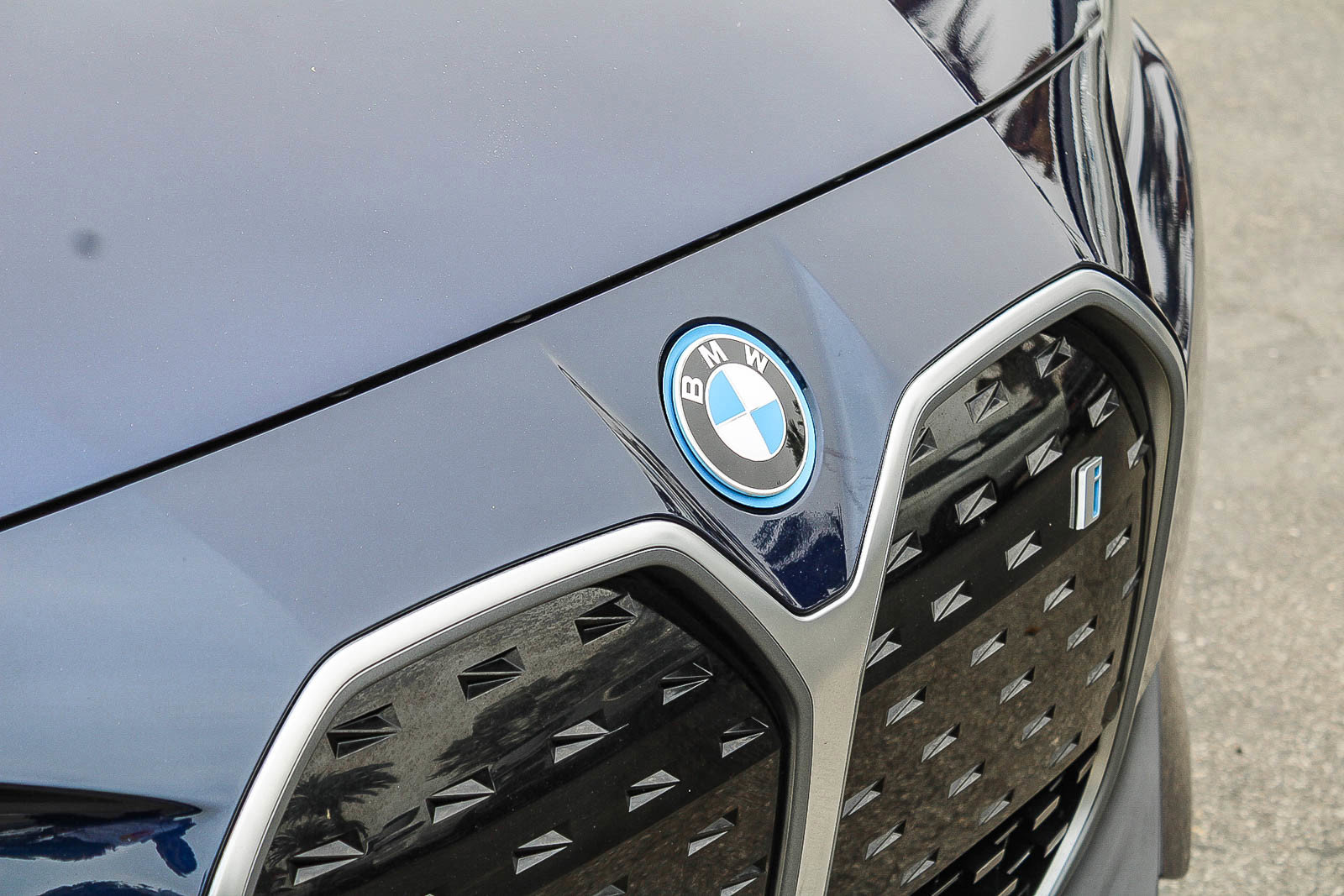 Certified 2023 BMW i4 eDrive35 RWD image 9
