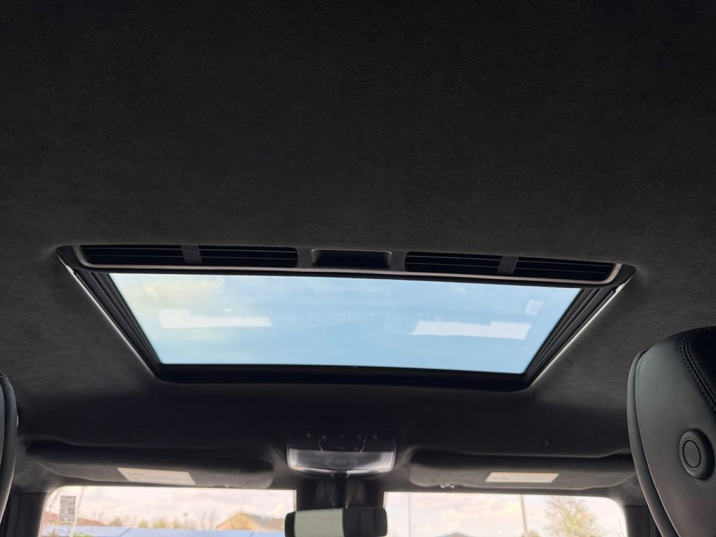 Used 2021 Mercedes-Benz G 63 AMG 4MATIC w/ AMG Night Package image 19