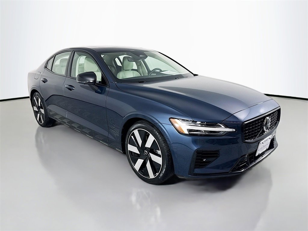 Used 2024 Volvo S60 T8 Ultimate w/ Climate Package image 7