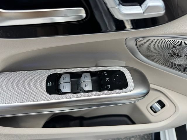 Used 2025 Mercedes-Benz CLE 53 AMG 4MATIC Cabriolet image 28