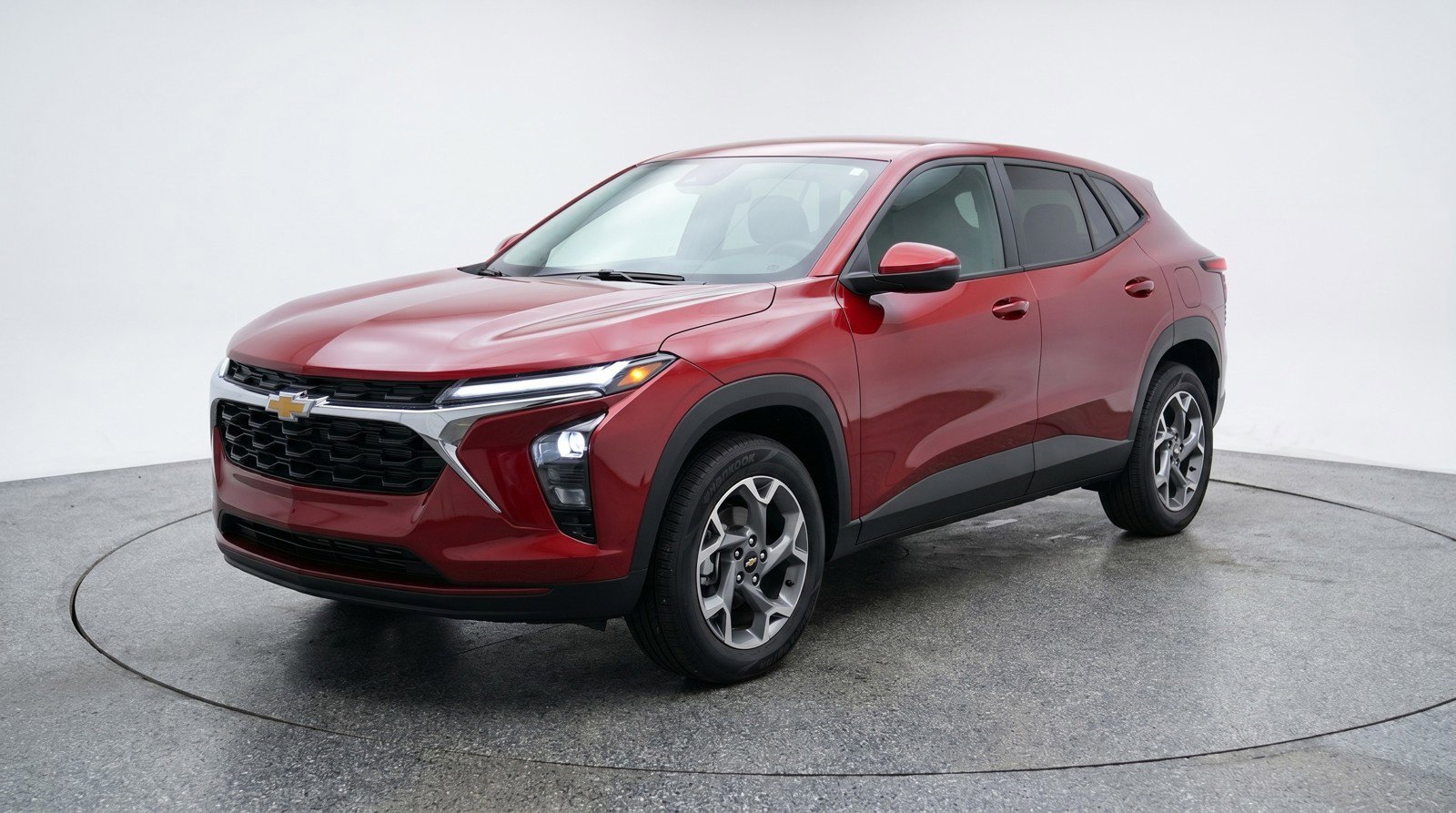 Used 2025 Chevrolet Trax LT FWD image 3