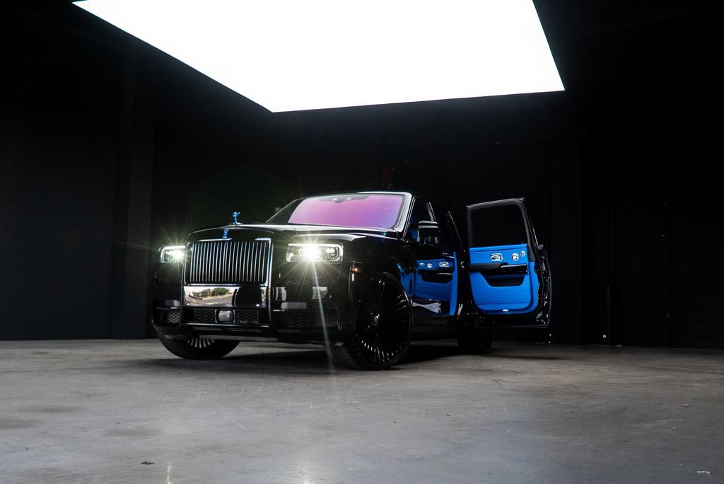 Used 2022 Rolls-Royce Cullinan w/ Cullinan Package AWD/4WD image 55