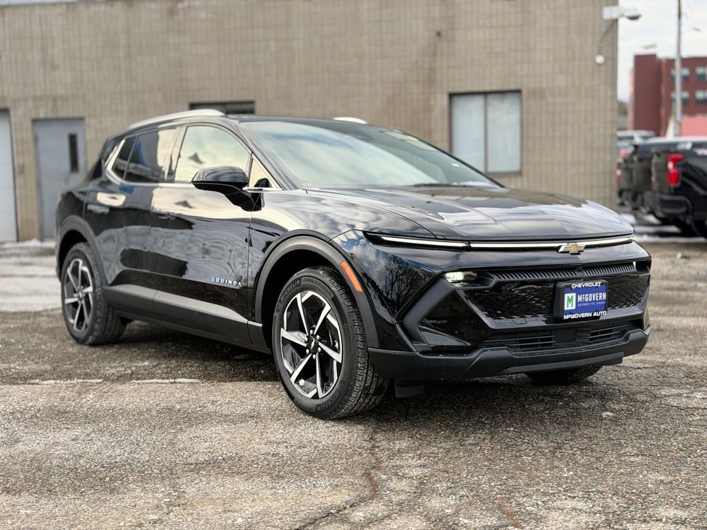 New 2026 Chevrolet Equinox EV LT image 8