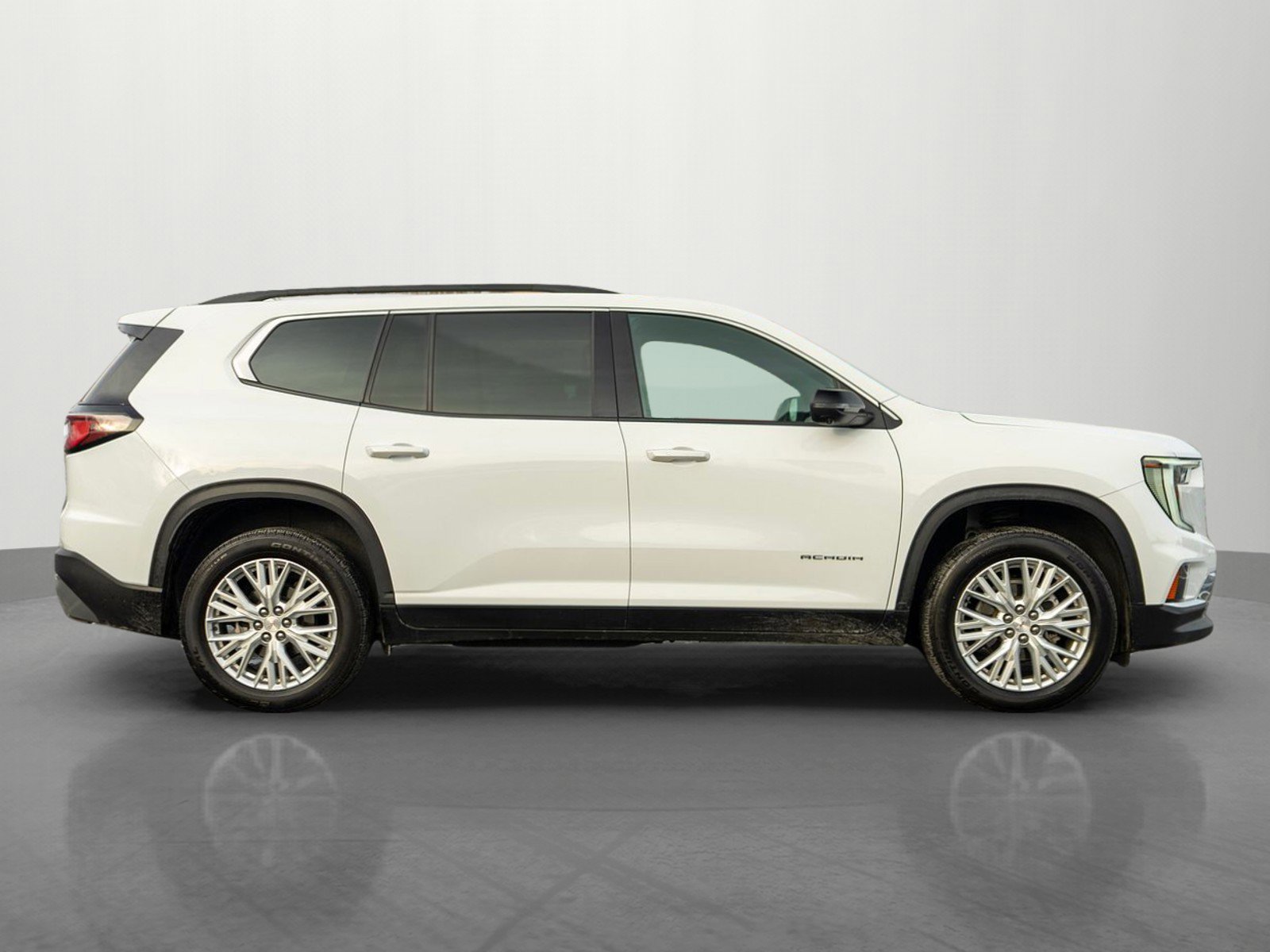 Used 2024 GMC Acadia Elevation image 8