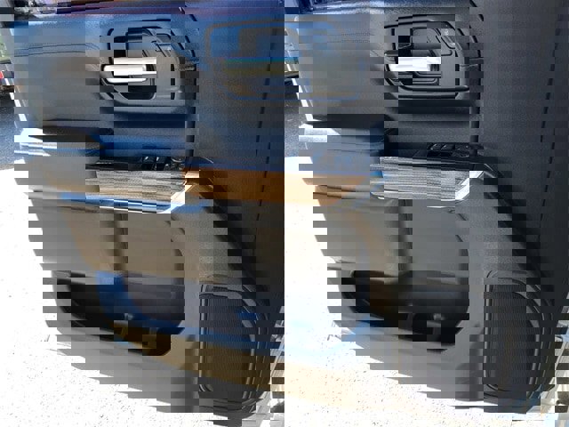 Used 2020 Chevrolet Silverado 1500 RST w/ All-Star Edition image 14