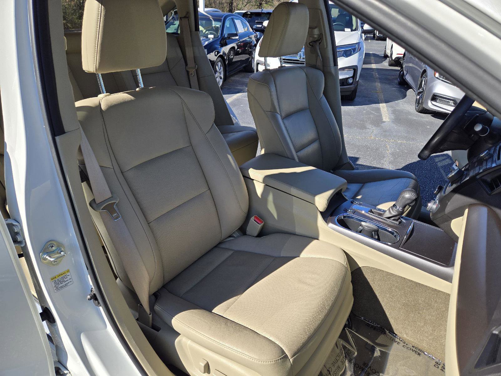 Used 2015 Acura RDX FWD image 27