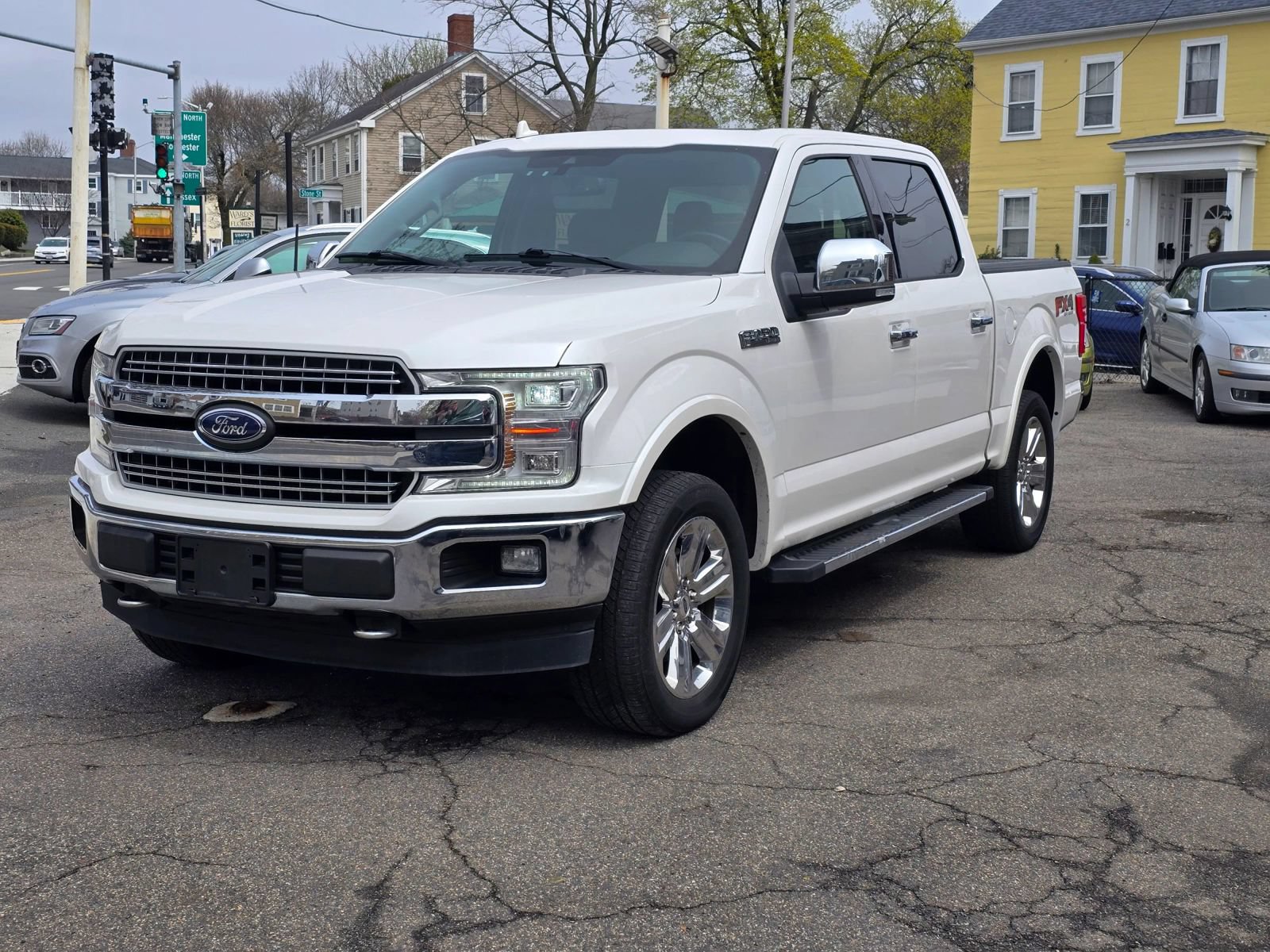 Used 2018 Ford F150 Lariat w/ Equipment Group 502A Luxury AWD/4WD image 3
