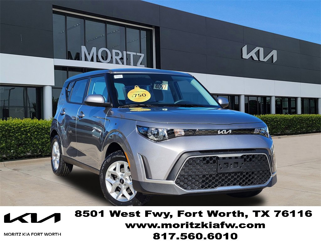 New 2025 Kia Soul LX w/ LX Technology Package