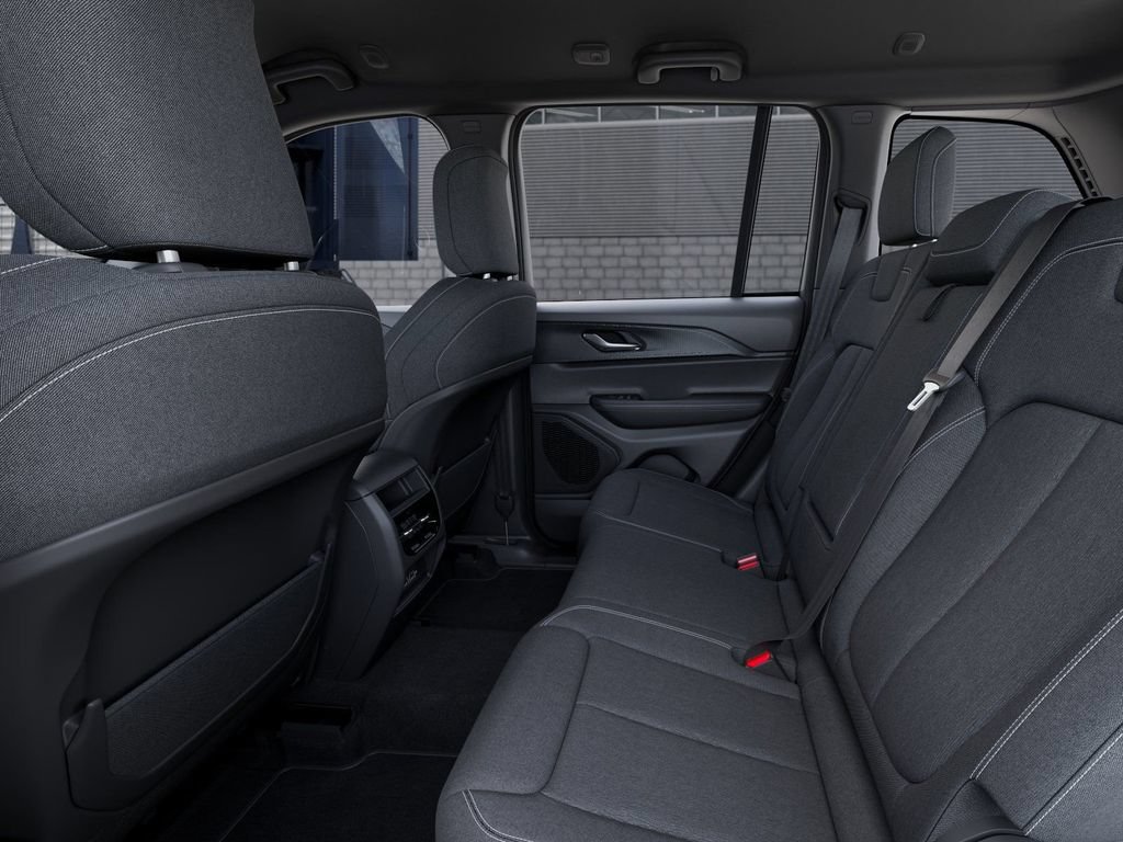 Used 2025 Jeep Grand Cherokee Laredo w/ MOPAR Finishing Package AWD/4WD image 23