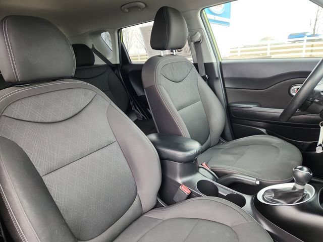 Used 2016 Kia Soul image 25