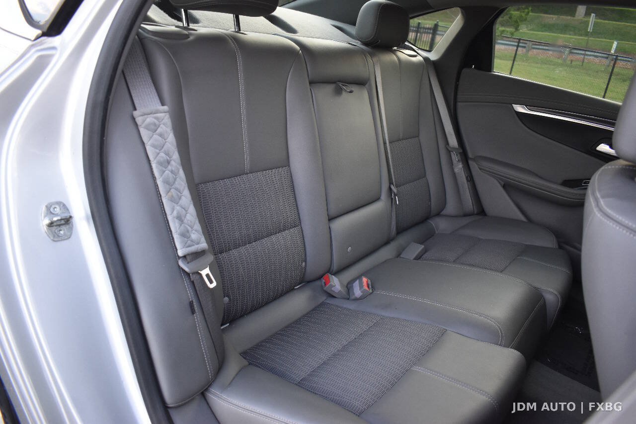 Used 2014 Chevrolet Impala LT w/ Convenience Package FWD image 15