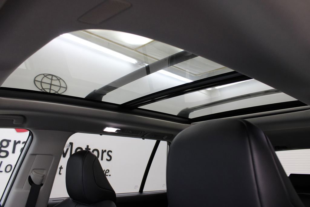 Used 2024 Toyota Grand Highlander Limited image 11