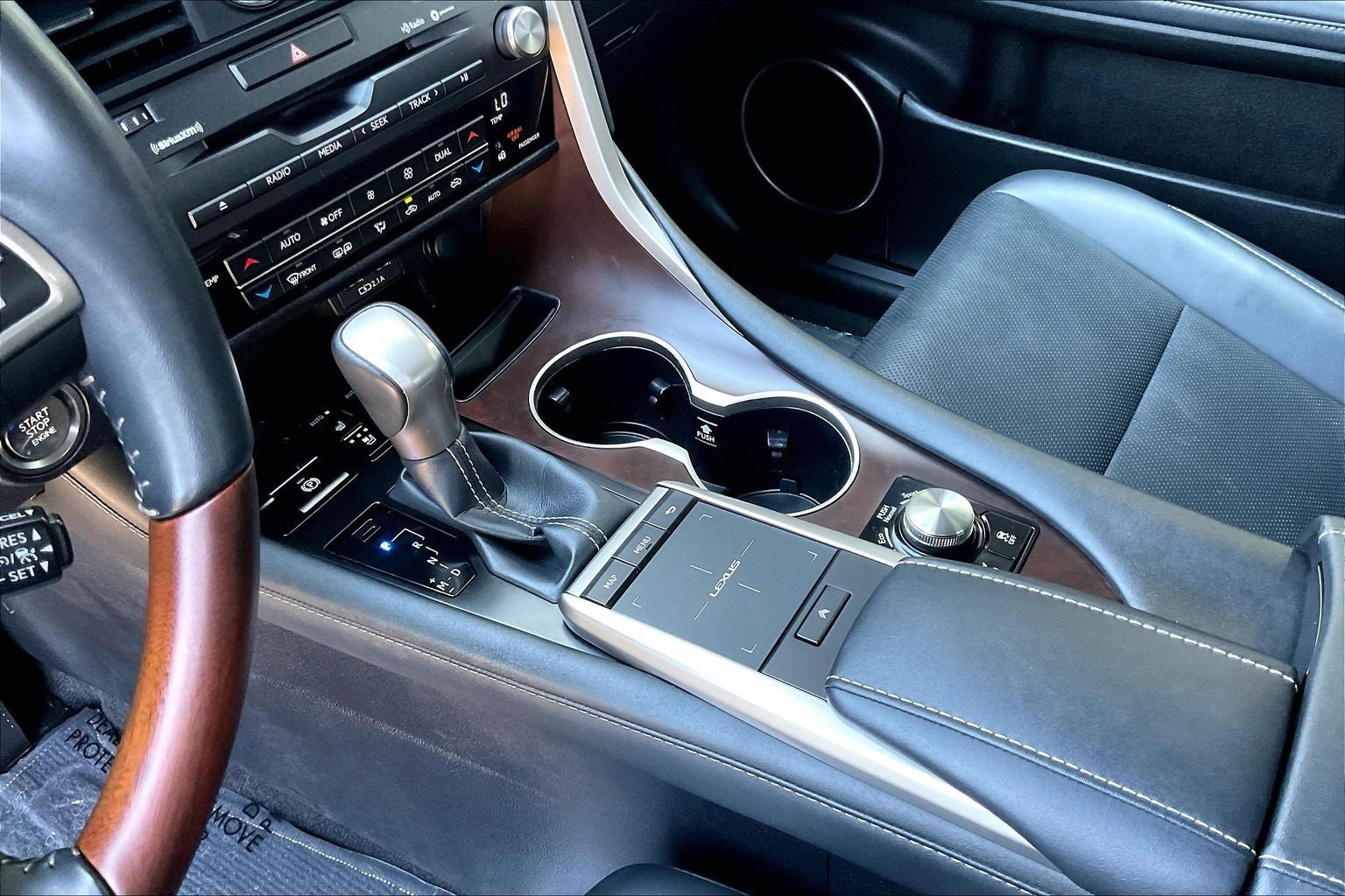 Used 2022 Lexus RX 350 AWD w/ Premium Package image 16