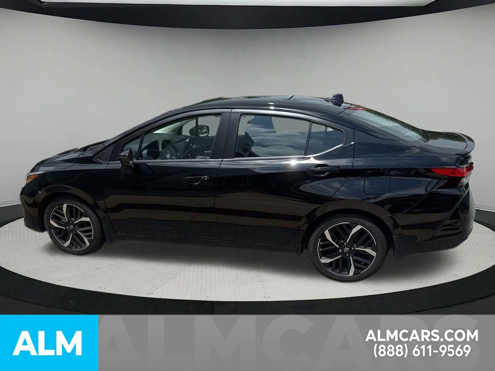 Used 2024 Nissan Versa SR w/ Trunk Package image 16